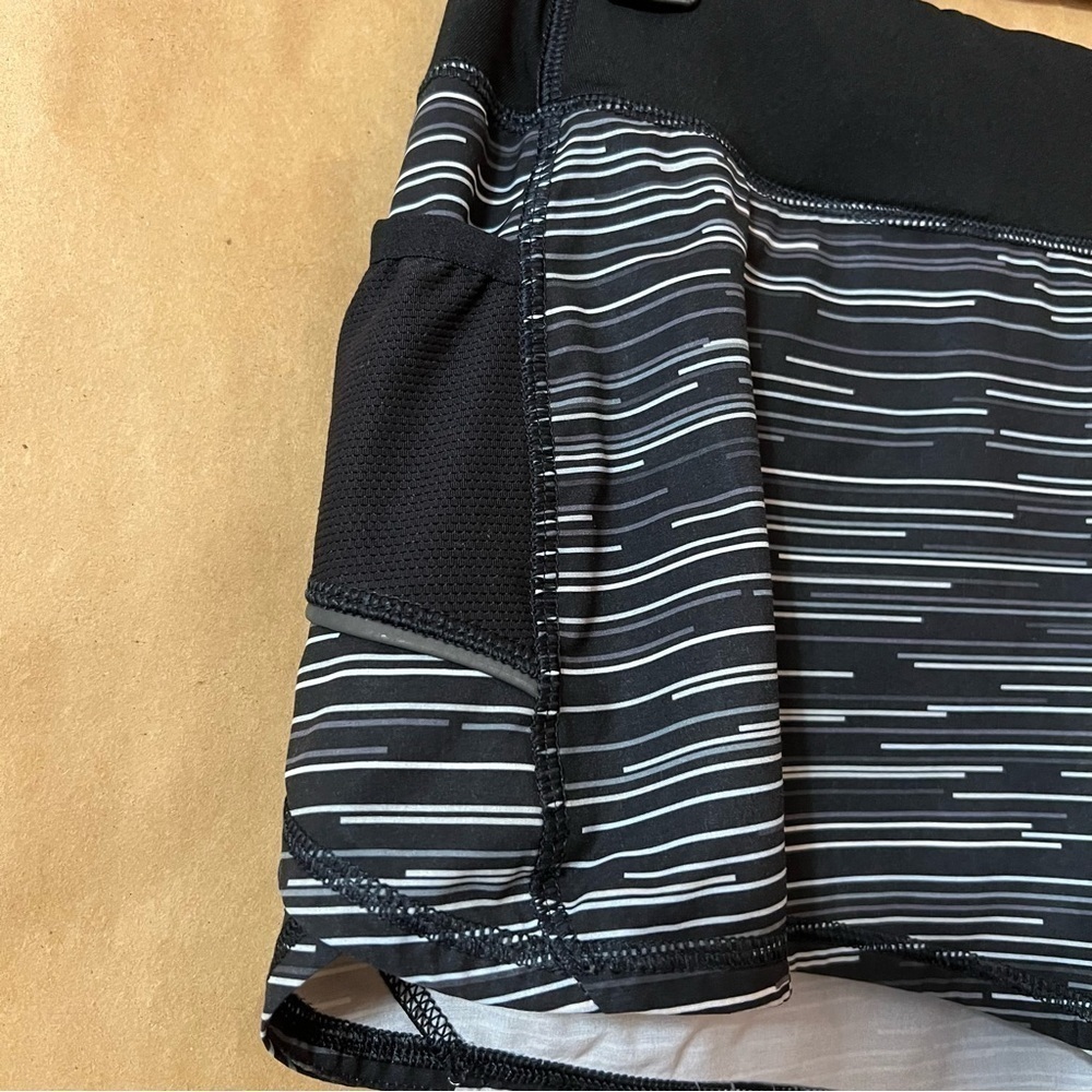 Athleta | Ready Set Go Running Shorts Athletic Lined Jigsaw Stripe Size S - Picture 6 of 10